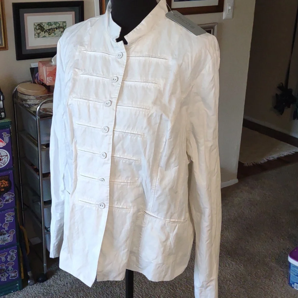 Chico's White Kayte Military Style Lightweight Jacket NWT - Picture 8 of 8